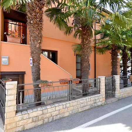 Lili Lejlighed Novigrad Istria Eksteriør billede