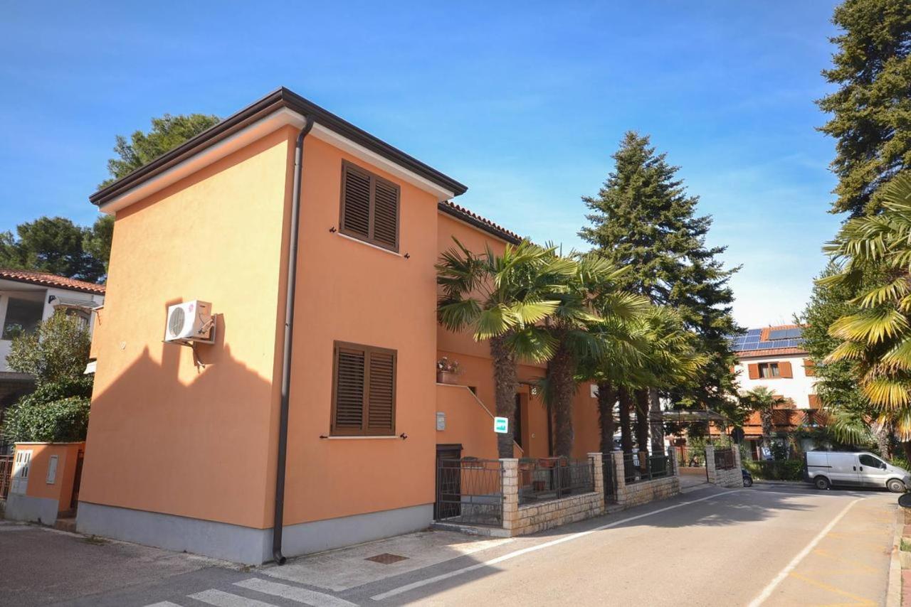 Lili Lejlighed Novigrad Istria Eksteriør billede