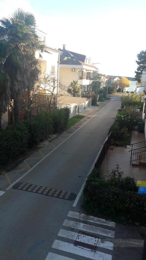 Lili Lejlighed Novigrad Istria Eksteriør billede